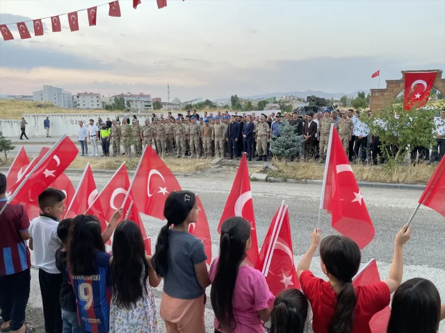 Binbaşı Arslan Kulaksız'ın Anısına Malazgirt'te Duygusal Tör...