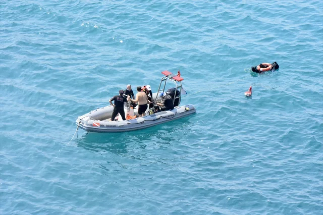 Antalya'da Deniz Kenarındaki Gizemli Kayıp Olayı Sürüyor