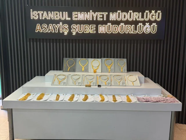 Kapalıçarşı'da Sahte Altın Operasyonu: Dolandırıcılık Şebeke...