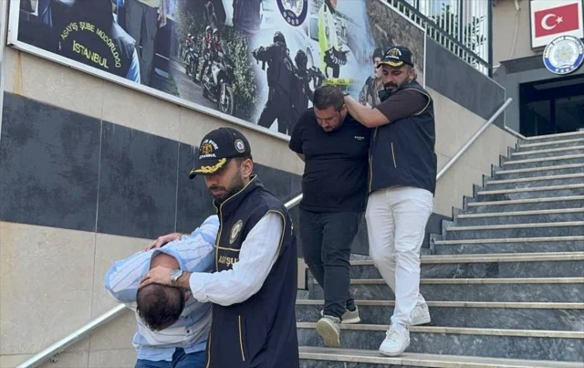 Kapalıçarşı'da Sahte Altın Operasyonu: Dolandırıcılık Şebekesi Çökertildi