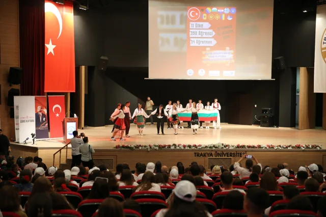 Edirne'de Balkan Gençlik Buluşmaları Yaz Kampı Renkli Başladı