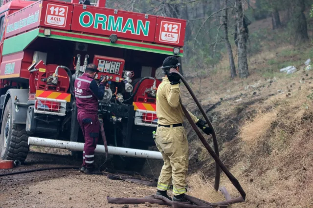 Bursa'nın Orhaneli ve Harmancık Bölgelerindeki Yangınla Mücadele Sürüyor