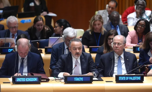 Dışişleri Bakan Yardımcısı Yılmaz'dan Filistin İçin İki Devl...