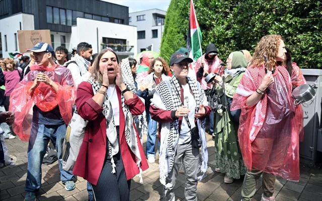 Brüksel'de Mısır Büyükelçiliği Önünde Gazze İçin Protesto Yürüyüşü