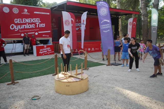 Geleneksel Oyunlar Tırı Edirne'de Çocuklara Unutulmaz Anlar Yaşattı