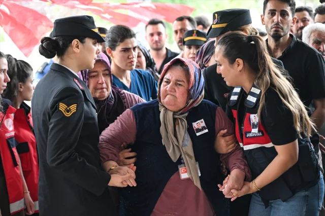 Şırnak'ta Şehit Verilen Mehmet Ali Yıldırım Adana'da Son Yolculuğuna Uğurlandı