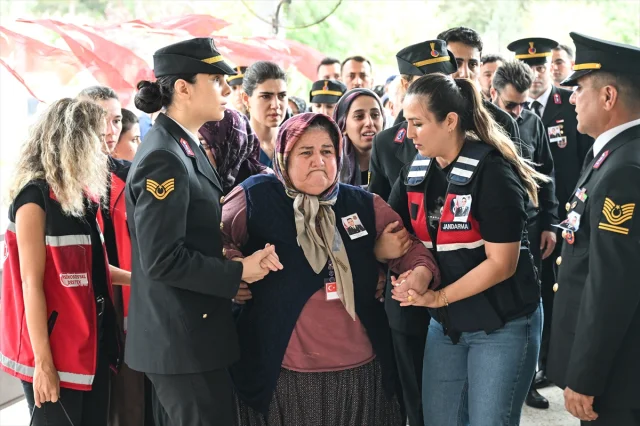 Şırnak'ta Şehit Verilen Mehmet Ali Yıldırım Adana'da Son Yolculuğuna Uğurlandı