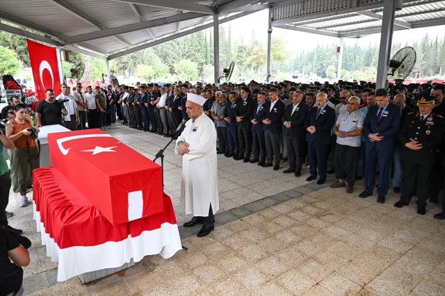 Şırnak'ta Şehit Verilen Mehmet Ali Yıldırım Adana'da Son Yolculuğuna Uğurlandı