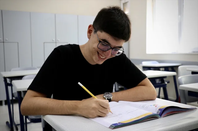 Türkiye 5'incisi Atakan'ın Kapsamlı Hedefi: Doktorluk Yolu