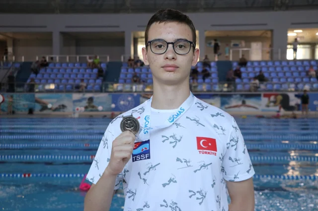 Genç Serbest Dalışçı Timur Alp Kuru Altın Madalya İçin Hazırlanıyor
