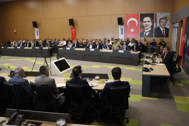 Erzincan'da Hizmet Odaklı Muhtarlar Toplantısı