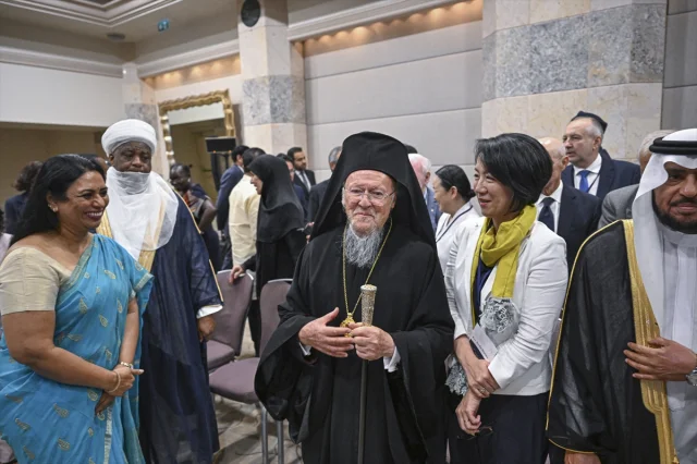 Fener Rum Patriği Bartholomeos Dünya Barışı İçin İşbirliği Çağrısı Yaptı