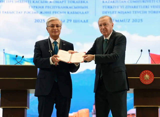 Kazakistan ve Türkiye Arasındaki Kardeşlik Bağı Devlet Nişanı ile Taçlandı