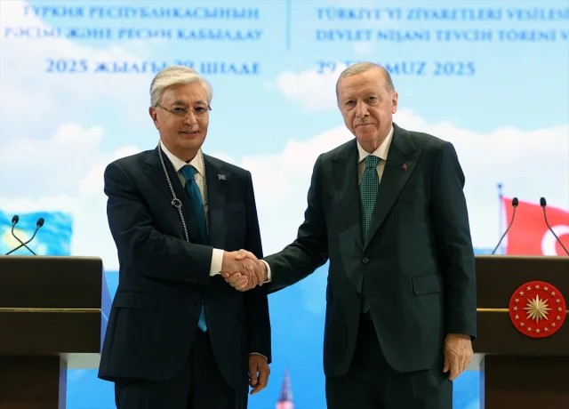 Kazakistan ve Türkiye Arasındaki Kardeşlik Bağı Devlet Nişanı ile Taçlandı
