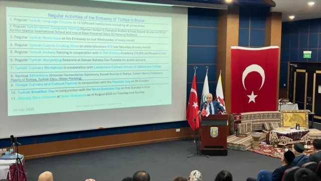 Brunei Darusselam Üniversitesinde Türkiye'nin Zengin Kültürü...