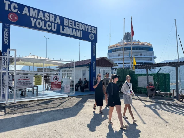 Astoria Grande'nin Amasra Limanı'na Gelişi Turizm Hareketliliği Yarattı