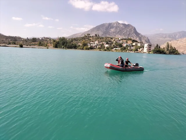 Antalya'da Baraj Gölünde Kaybolan Genç için Umut Dolu Arama Operasyonu