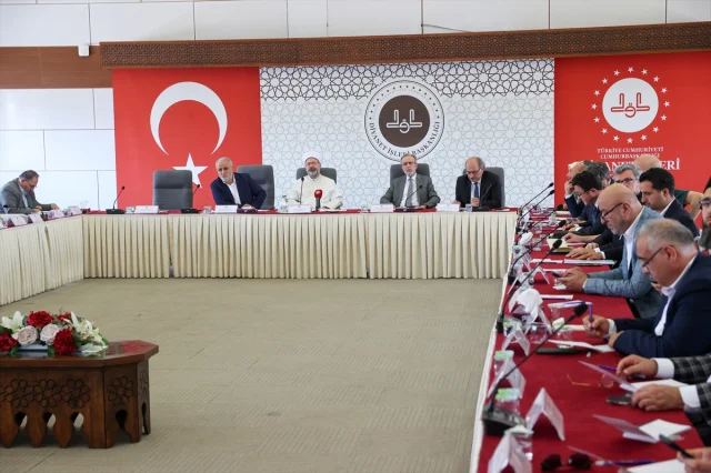 Diyanet Başkanı Erbaş Mevlid-i Nebi'nin 1500. Yılına Dikkat Çekti