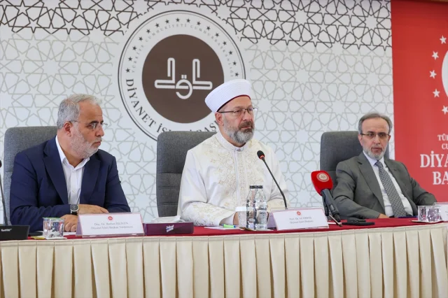 Diyanet Başkanı Erbaş Mevlid-i Nebi'nin 1500. Yılına Dikkat Çekti