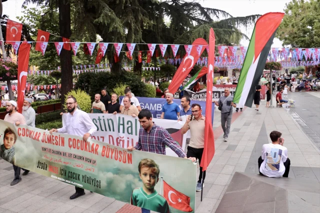 Trabzon'da Filistin'e Destek Yürüyüşü Ses Getirdi