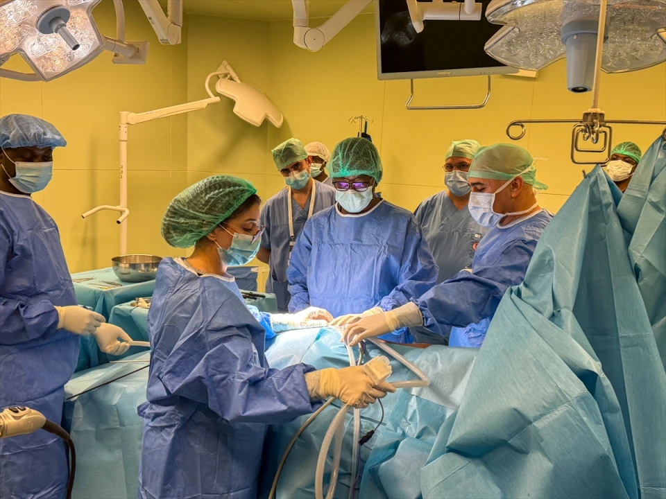 Türk Doktorlar Burkina Faso'da Hayata Umut Oldu