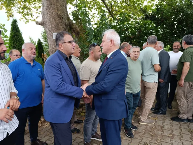 Cem Küçük'ün Babası Erdal Küçük Giresun'da Son Yolculuğuna Uğurlandı