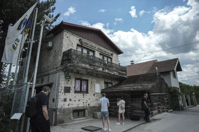 Bosna Hersek'te Umut Tüneli'nin 32. Yılında Anma Töreni Düzenlendi