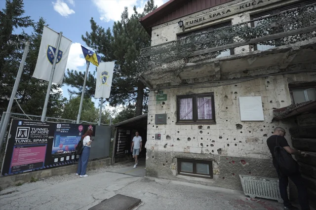 Bosna Hersek'te Umut Tüneli'nin 32. Yılında Anma Töreni Düzenlendi