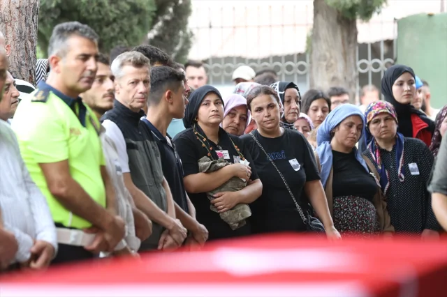 Kahraman Uzman Çavuş Servet Ökkeş Çakır'a Son Veda