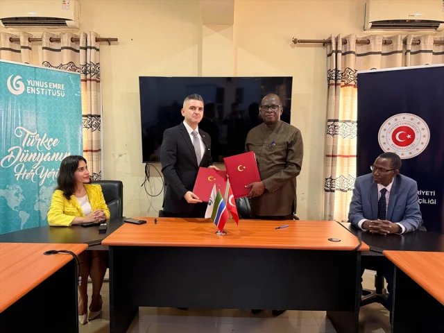 Gambiya Üniversitesinde Türkçe Eğitimi Başlıyor
