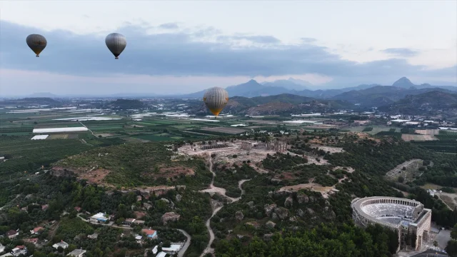 Antalya'nın Sıcak Hava Balonları ile Turizmde Yeni Rota