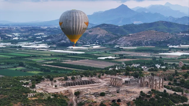 Antalya'nın Sıcak Hava Balonları ile Turizmde Yeni Rota