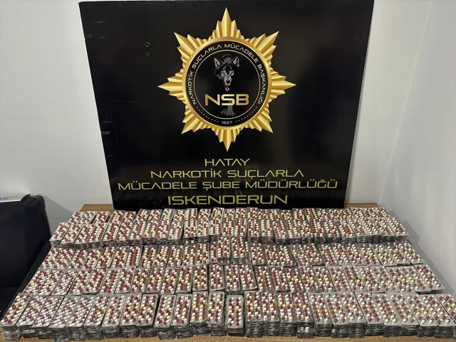 Hatay'da Uyuşturucu Kaçakçılığı Operasyonu: Araçta 16 Bin Uy...