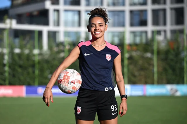 Brezilyalı Futbolcu Rafa Sudre, Şampiyonlar Ligi Hayalini ABB FOMGET ile Gerçekleştirmek İstiyor