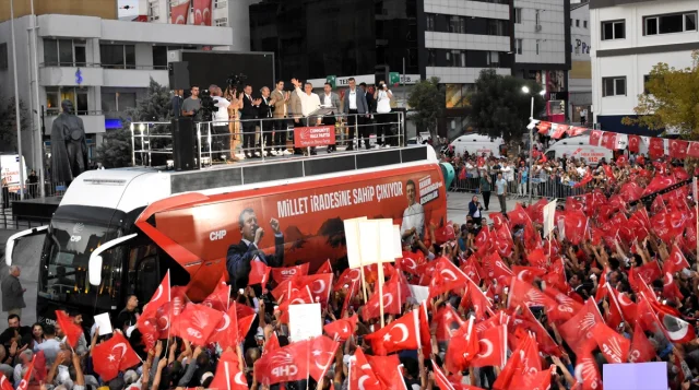 CHP Lideri Özgür Özel'den Birlik Mesajları Aksaray'da Yankılandı