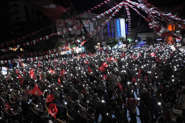 CHP Lideri Özgür Özel'den Birlik Mesajları Aksaray'da Yankılandı