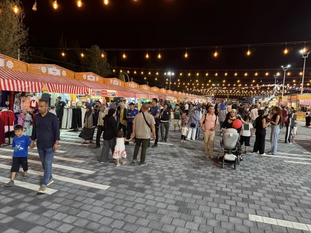 Kahramanmaraş Ağustos Fuarı Renkli Etkinliklerle Başladı