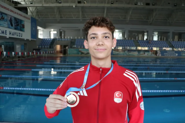 Eymen İbolar'ın EYOF'tan Altın Madalyayla Dönüşü Türkiye'de...