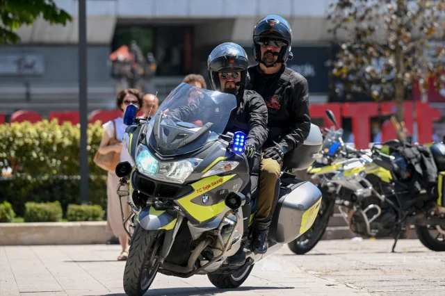 Motosiklet Ambulansları Trafiği Aşıp Hayat Kurtarıyor