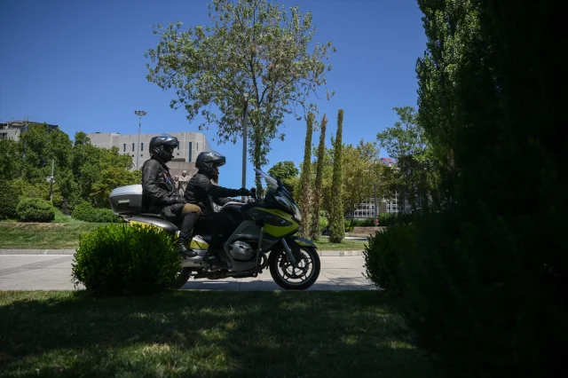 Motosiklet Ambulansları Trafiği Aşıp Hayat Kurtarıyor