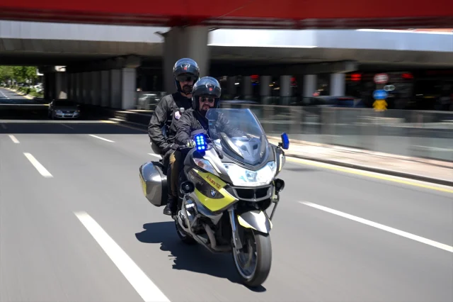 Motosiklet Ambulansları Trafiği Aşıp Hayat Kurtarıyor