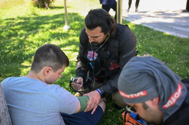 Motosiklet Ambulansları Trafiği Aşıp Hayat Kurtarıyor