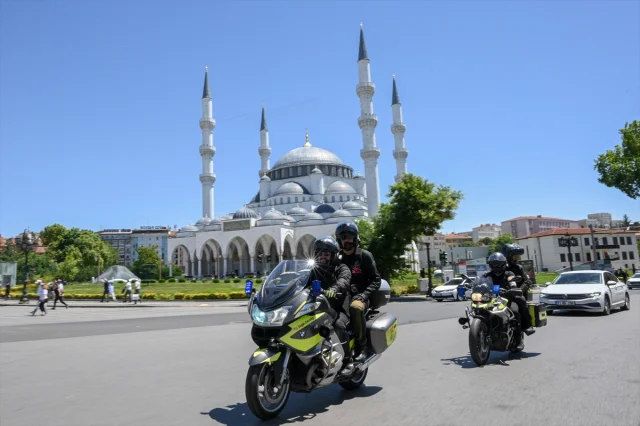 Motosiklet Ambulansları Trafiği Aşıp Hayat Kurtarıyor