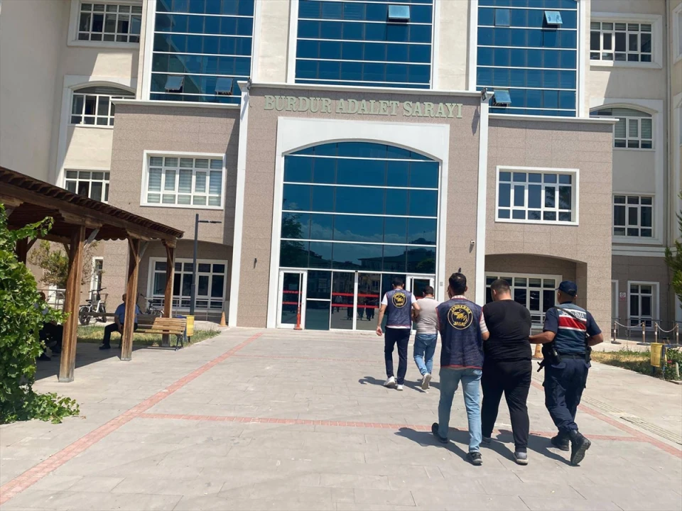 Burdur'da Çalıntı Hayvanlarla Silah Ticareti İddiası Gündeme Damga Vurdu