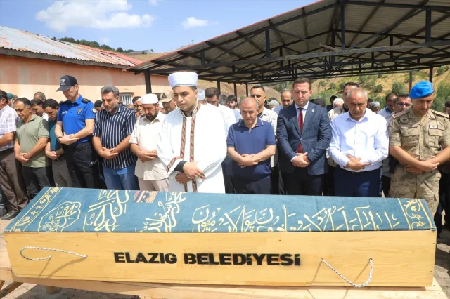 Elazığ'da Maden Ocağındaki Göçük: Hayatını Kaybeden İşçi Son Yolculuğuna Uğurlandı