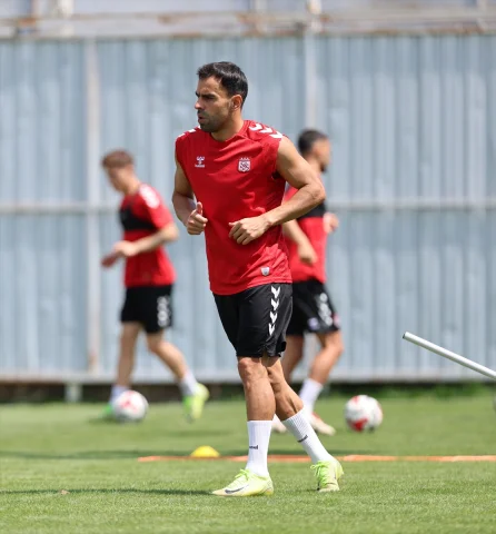 Sivasspor ve Erzurumspor FK Sezonun İlk Maçı İçin Hazırlanıyor