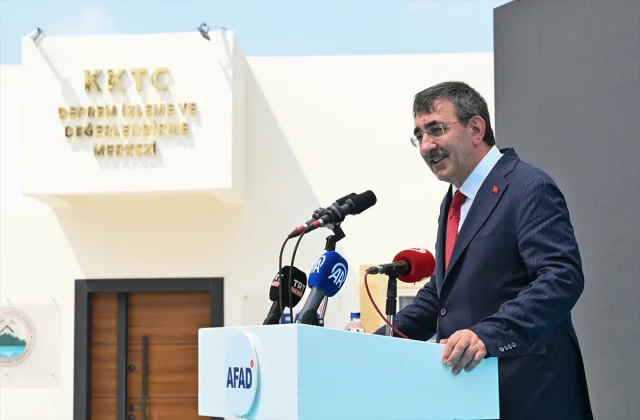 Cevdet Yılmaz: "Kıbrıs'ta İki Devletli Çözüm Vazgeçilmezdir"