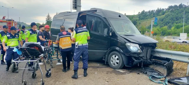 Müzisyen Çağan Şengül Trafik Kazasında Yaralandı