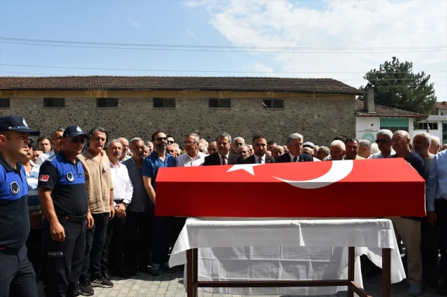 Eski Milletvekili Suat Binici Vezirköprü'de Anıldı