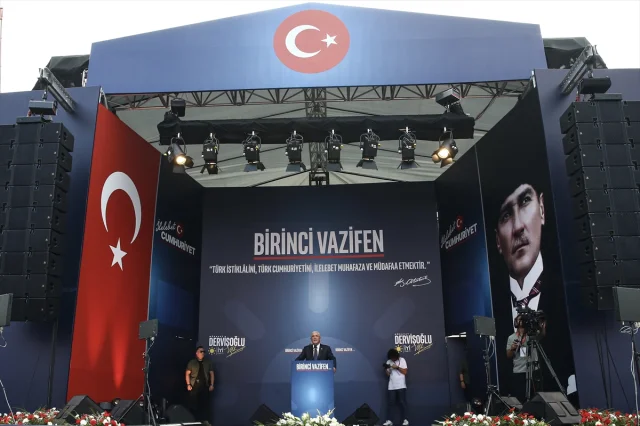 İYİ Parti Lideri Müsavat Dervişoğlu Bursa'da Vurguladı Eşitliği Hukuk Sağlar